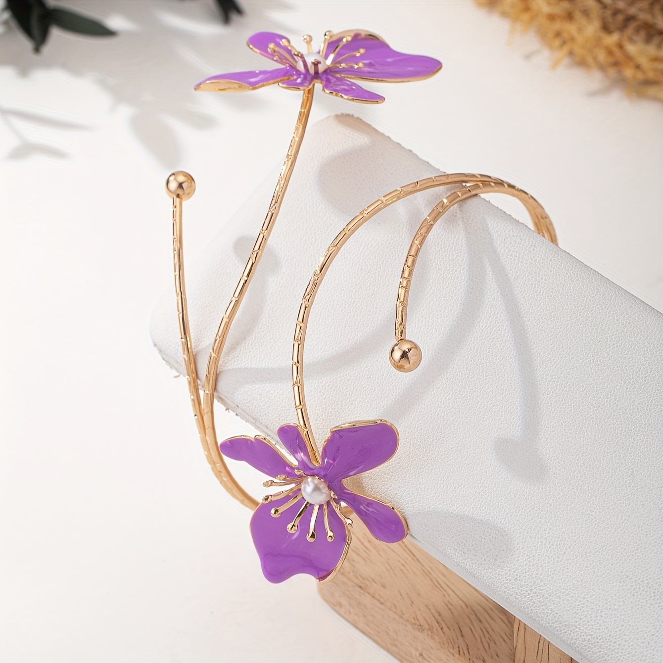 Sweet Floral Drip Bracelet for Women