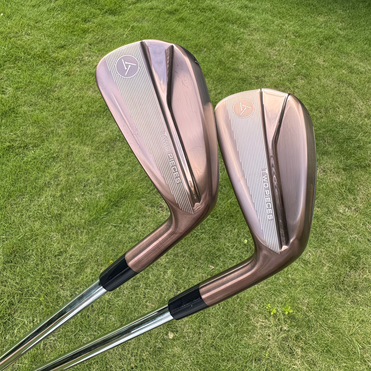 7pcs set s880 golf irons black golden set 4 9 p with stiff shaft rh golf clubs Product details 18