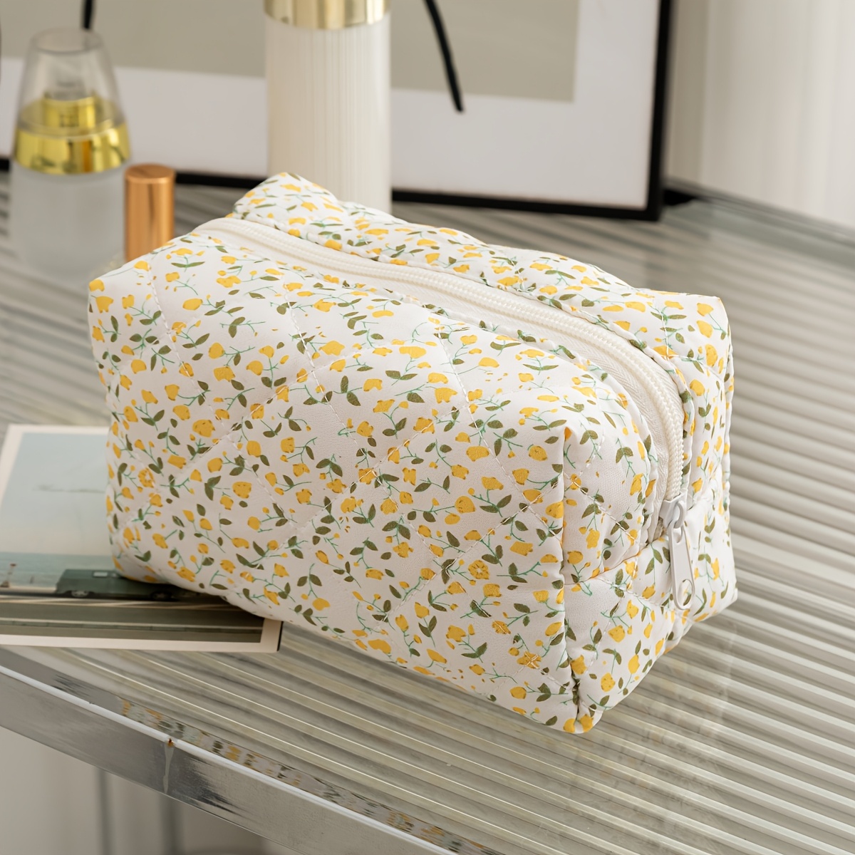 TEMU New Quilted Floral Makeup Bag, A Spacious Cosmetic Storage Bag For Travel And Toiletries, Perfect For Students, Moms On The Go, Business Trips,