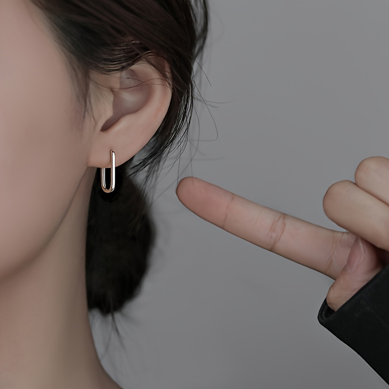 Women's Elegant Geometric Hoop Earrings, Perfect for All Seasons
