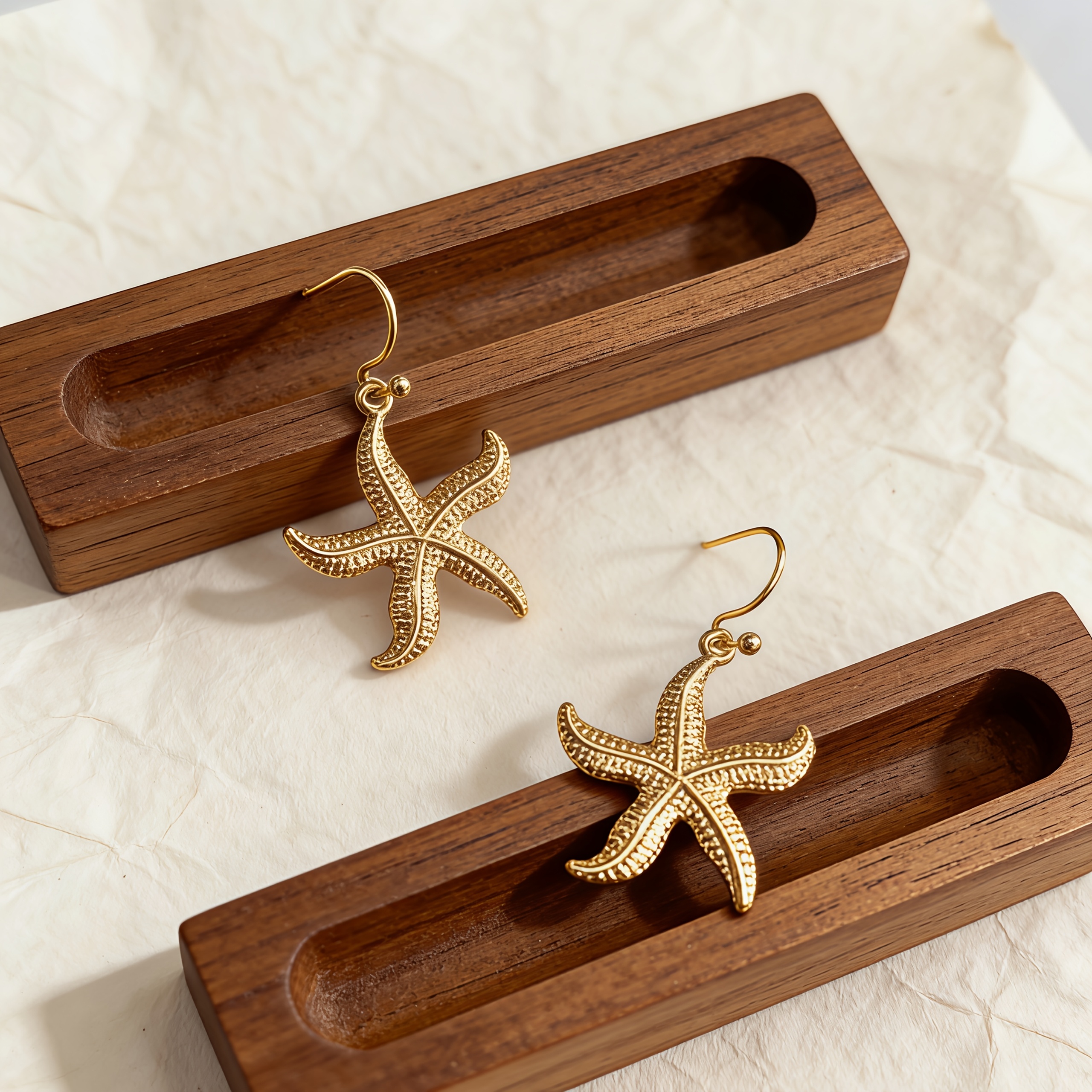 Women's Ocean Vacation-Style Metal Starfish Earrings, Textured Design