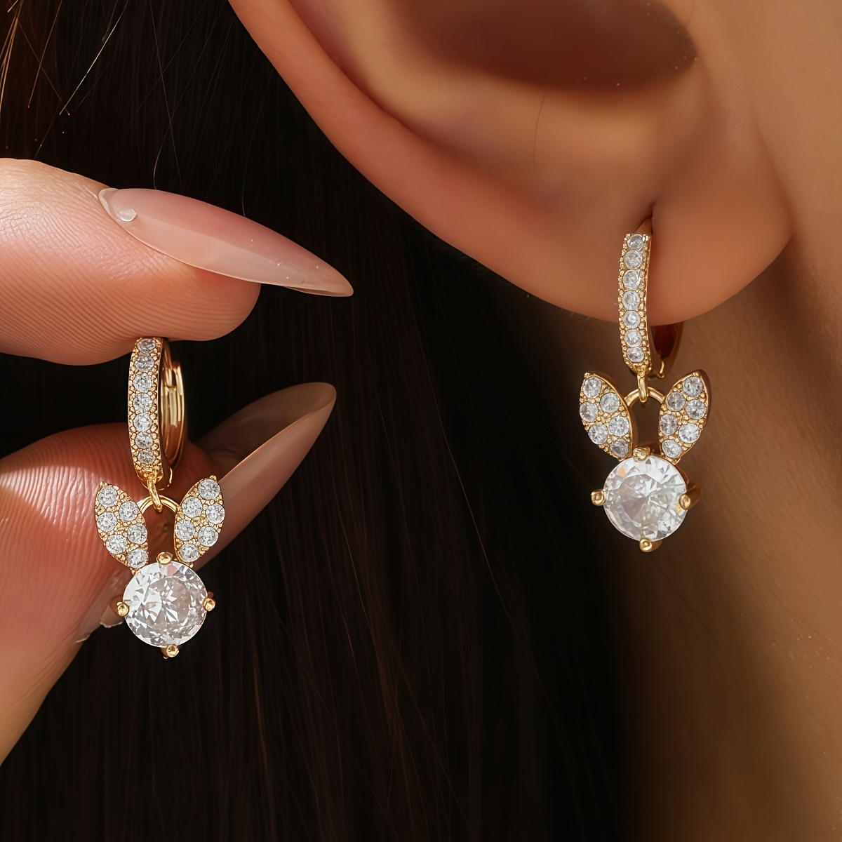 1 Pair Of Elegant Fashion Hoop Rabbit Pendant Copper Earrings With Shiny Synthetic Synthetic Zirconia, Suitable For Women' Wear, Gatherings, And Parties