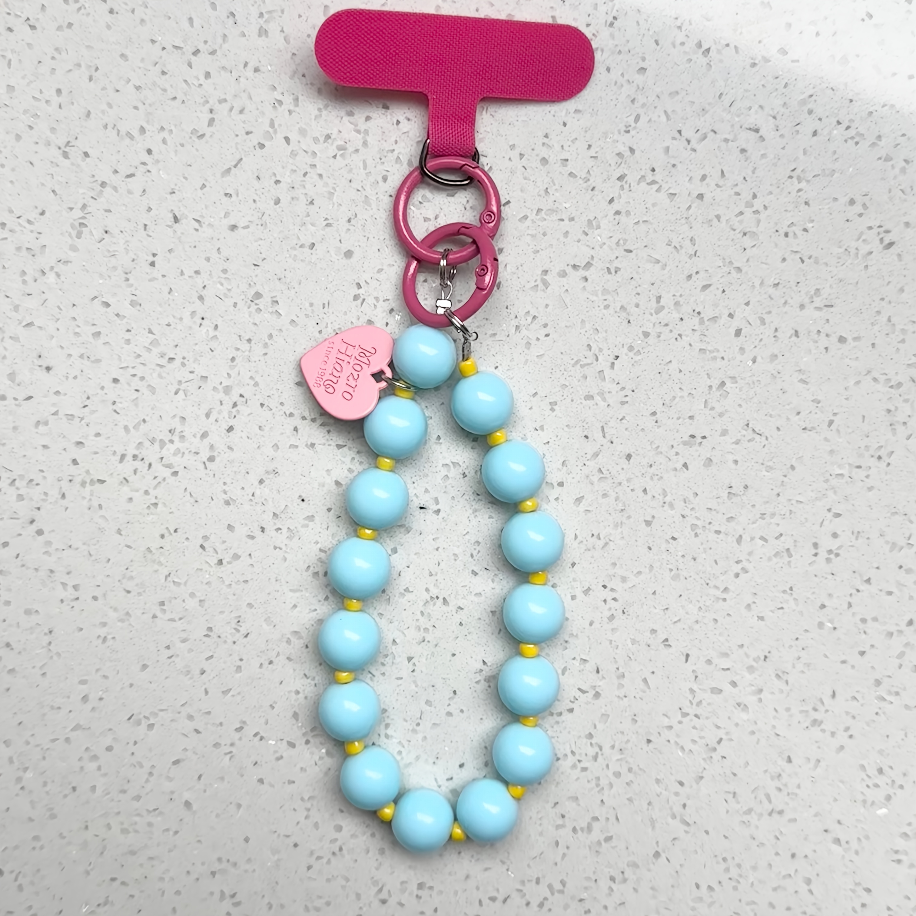 Image of 1pc Unisex Plain-coloured Minimalist Mobile Phone Wrist Strap, Beaded Heart-shaped Mobile Phone Lanyard In 8 Colours, Multifunctional Mobile Phone Strap, Ccd, Bag Accessory, Birthday Gift