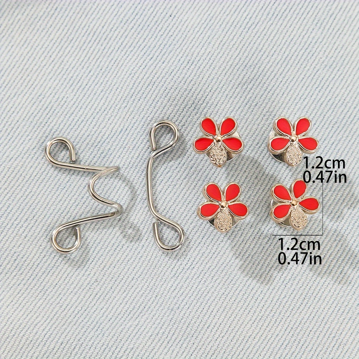 A Pair of Women'S White Floral Metal Fashion Decorative Waist Buttons, Adjustable And Removable, Perfect for Summer to Prevent Wardrobe Malfunctions, Suitable for Casual Wear And Gift Giving.