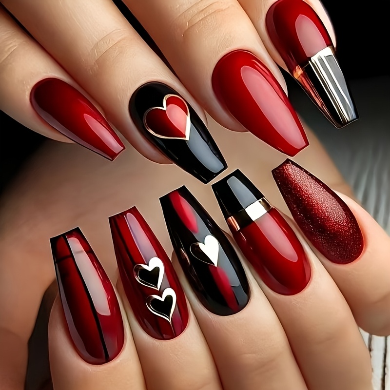 TEMU 24pcs Valentine's Day Style: Featuring Red Base With Striped Hearts, This Nail Art Is A Perfect Valentine's Day Gift. Wearable Press-on False Nails Suitable For Valentine's Day.