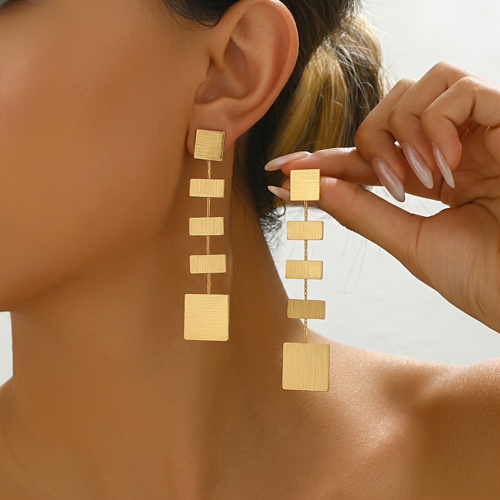TEMU A Pair Of Women's Fashion Geometric Layered Earrings Featuring A Minimalist . Matte Brushed Square Pieces Are In , With Distinct Layers And .