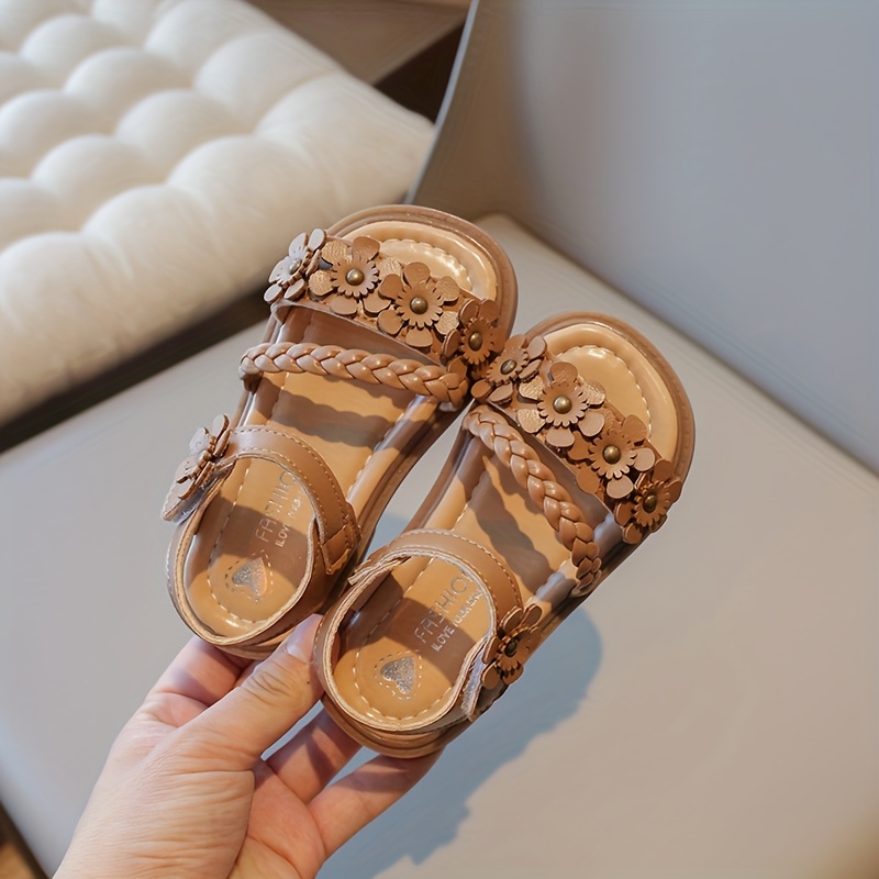 Girls' Boho Floral Open-Toe Sandals Summer Casual with Braided Straps  Metal Charms, Lightweight PU Upper PVC Sole, Adjustable Hook-and-Loop