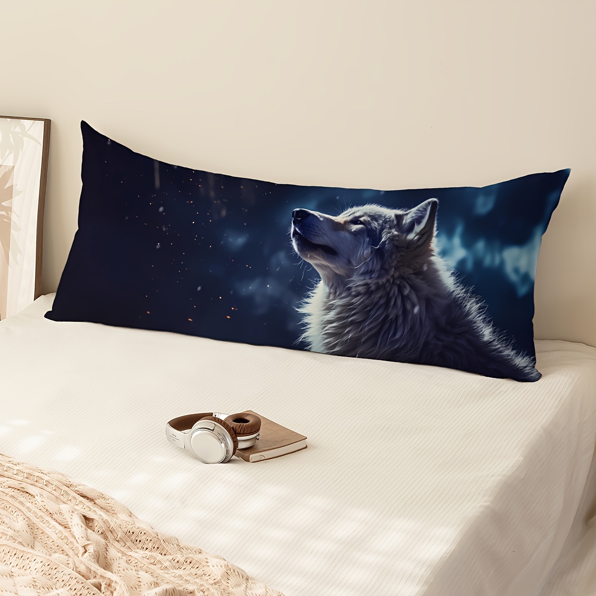 

1pc, Snow Wolf Stares Pattern Digital Printed Body Pillow Cover Soft And Comfortable, Suitable For Bedroom, Bedding, Sofa, Etc Home Decoration Invisible Zipper, Durable Fabric, No Pillow Core