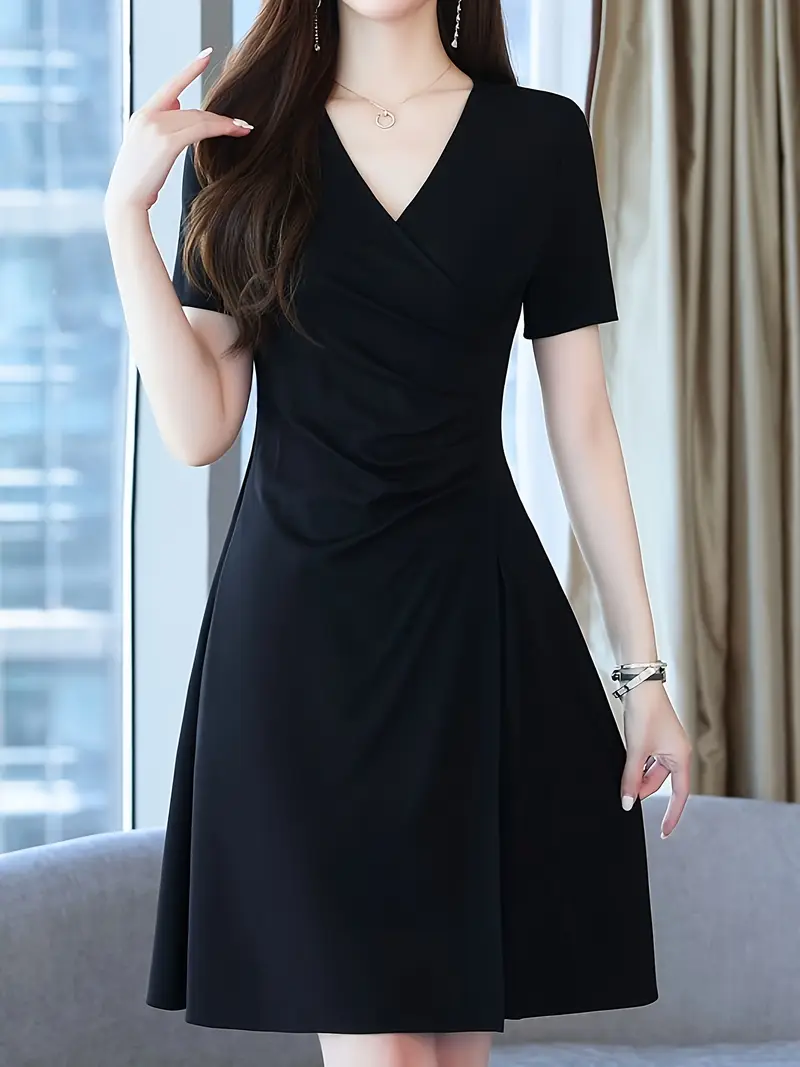 black v neck knee length dress Milly Dress Womens 2 Black Sheath Sleeveless Deep V-Neck Fitted Knee Length