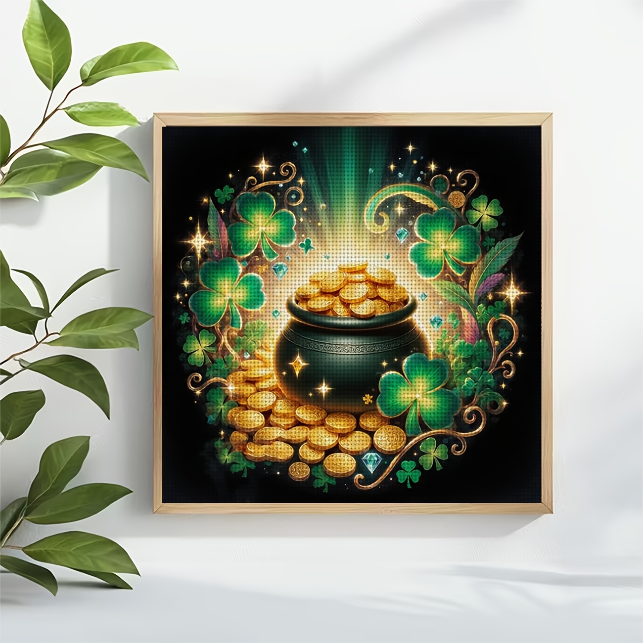 Cross Stitch Kit 'Golden Urn and Coins Four Leaf Clover' Pattern