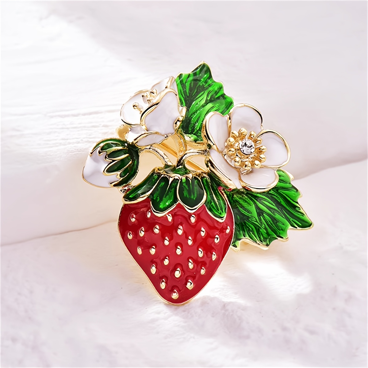 TEMU Fashionable Fruits, Sweet And Cute , Strawberries, Brooches, Enamel Scarves, Buckles, Clothing, Versatile Accessories