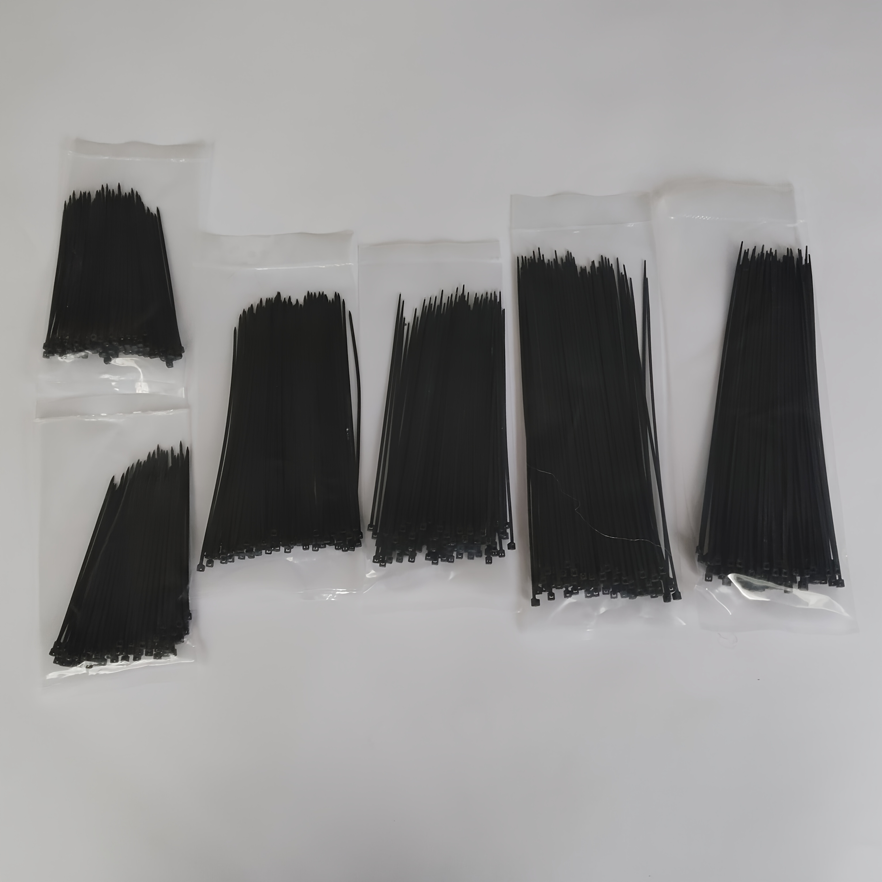 TEMU 600pcs Black Self-locking Nylon Cable Ties, Multiple Sizes 3.93-5.90-7.87 Inches, Uv-resistant, For Organizing Computer Cables And Data Cords -