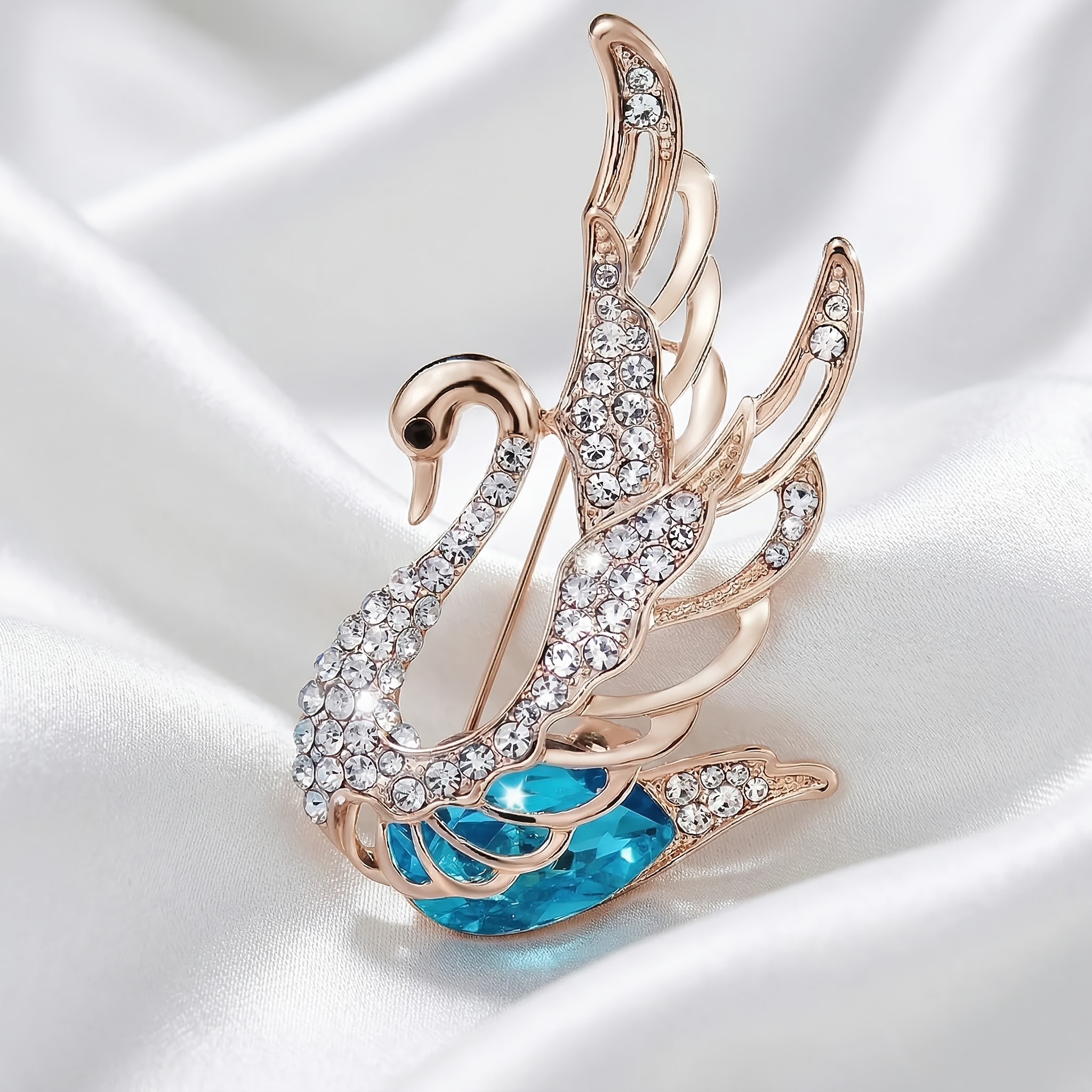 TEMU Broche Cygne Bleu Luxe Léger, Pin Strass, Accessoire de Mode Haut de Gamme, Broche Cygne Élégante pour Mariage et Banquet, Corsage en Alliage