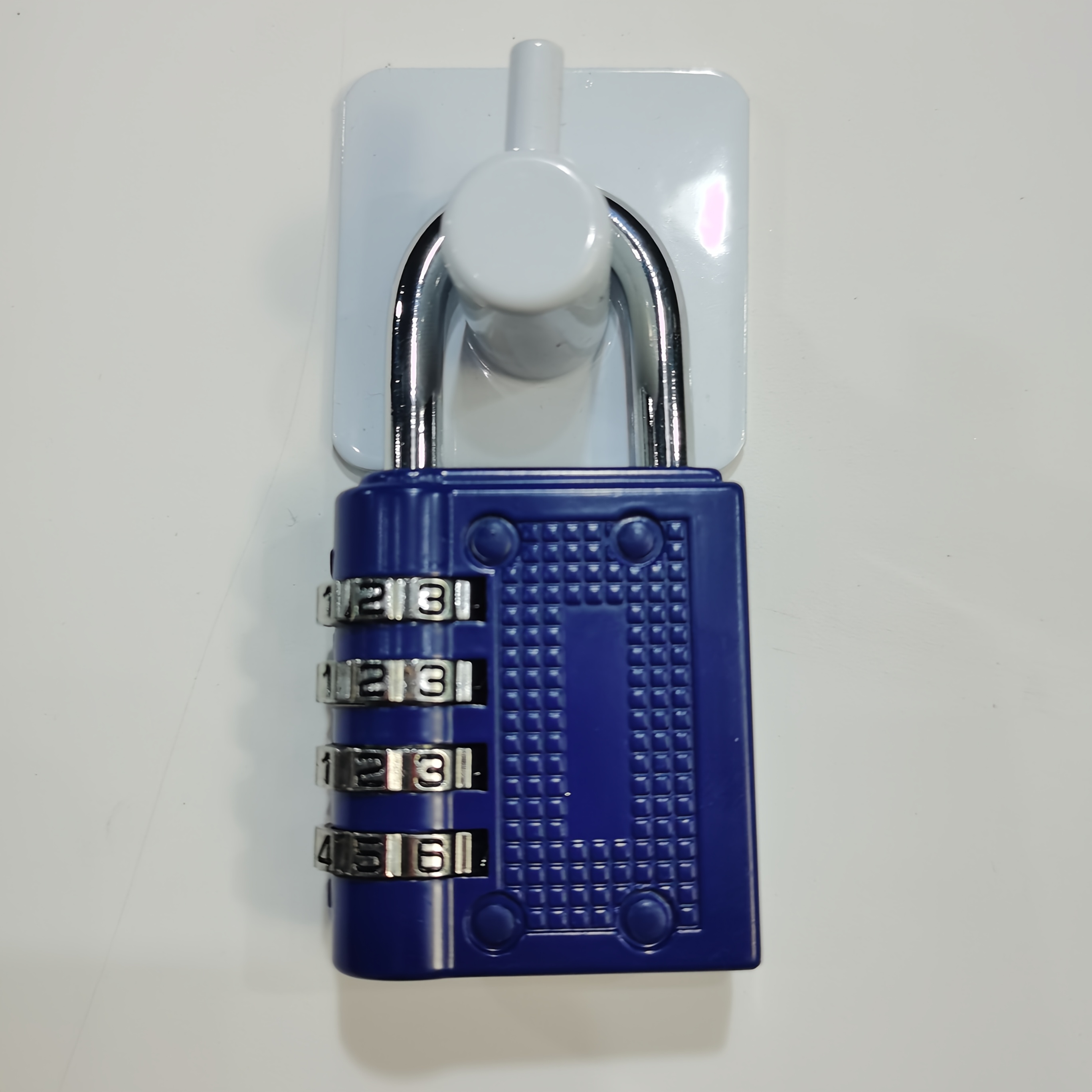 TEMU High-quality Lintolyard 4-digit Combination Lock Weatherproof Padlock For Outdoor And Gym Security