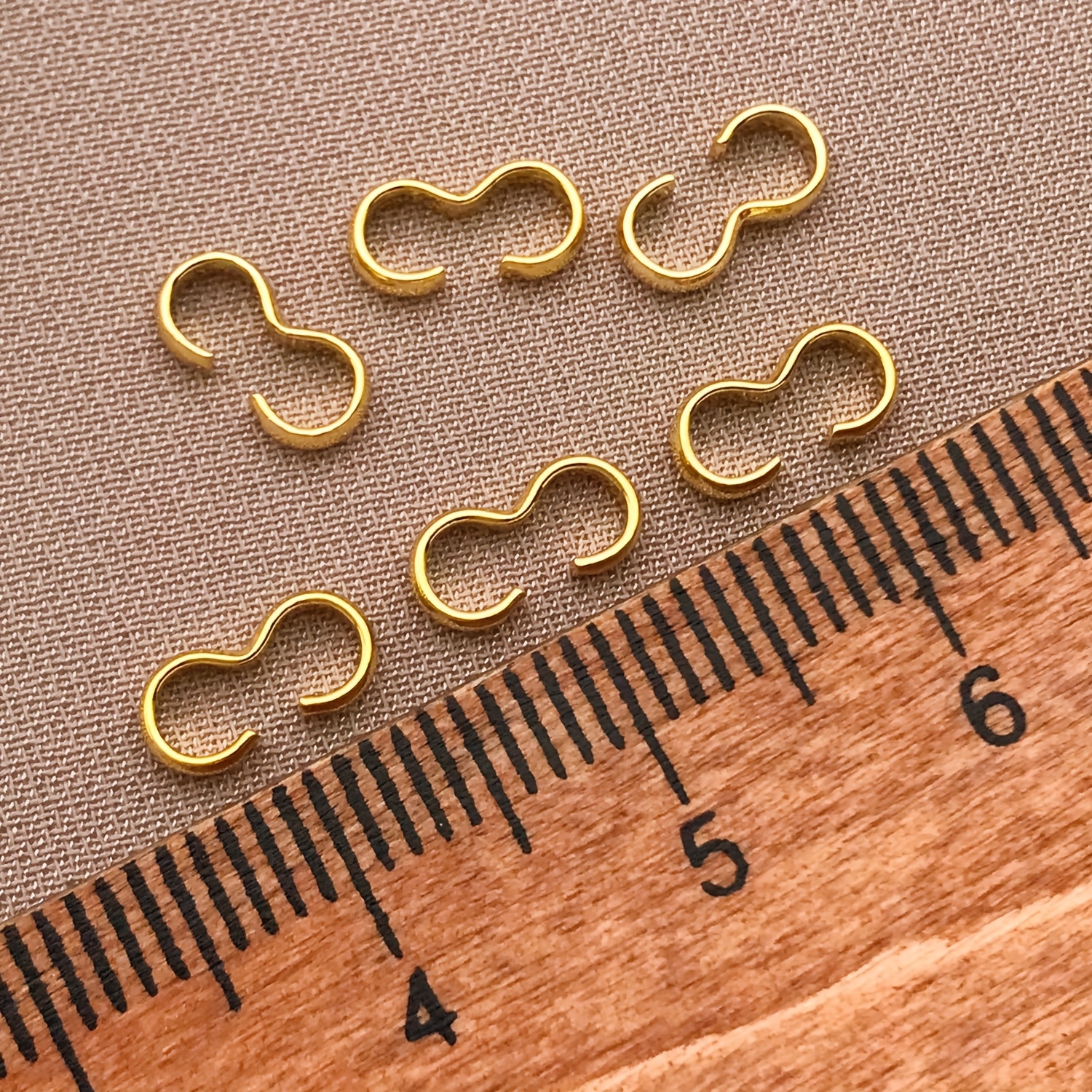 E-shop 21-teiliges kupferbeschichtetes, 18K vergoldenetes Halsband mit dreistelligen Schnallen, hochwertige Farberhaltung, Halskette, Endschließe,