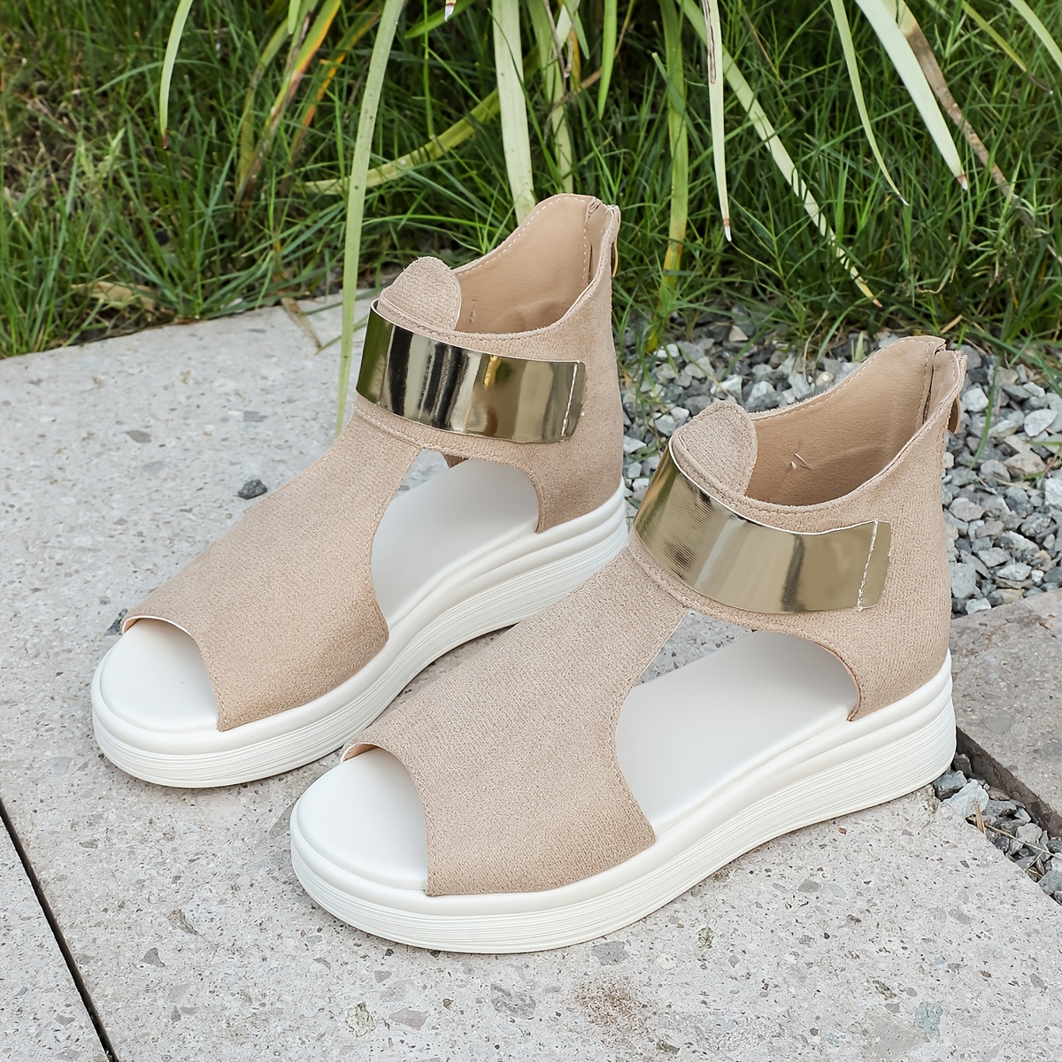 Women's Plus Size Retro Thick Sole Ankle Strap High Heel Sandals