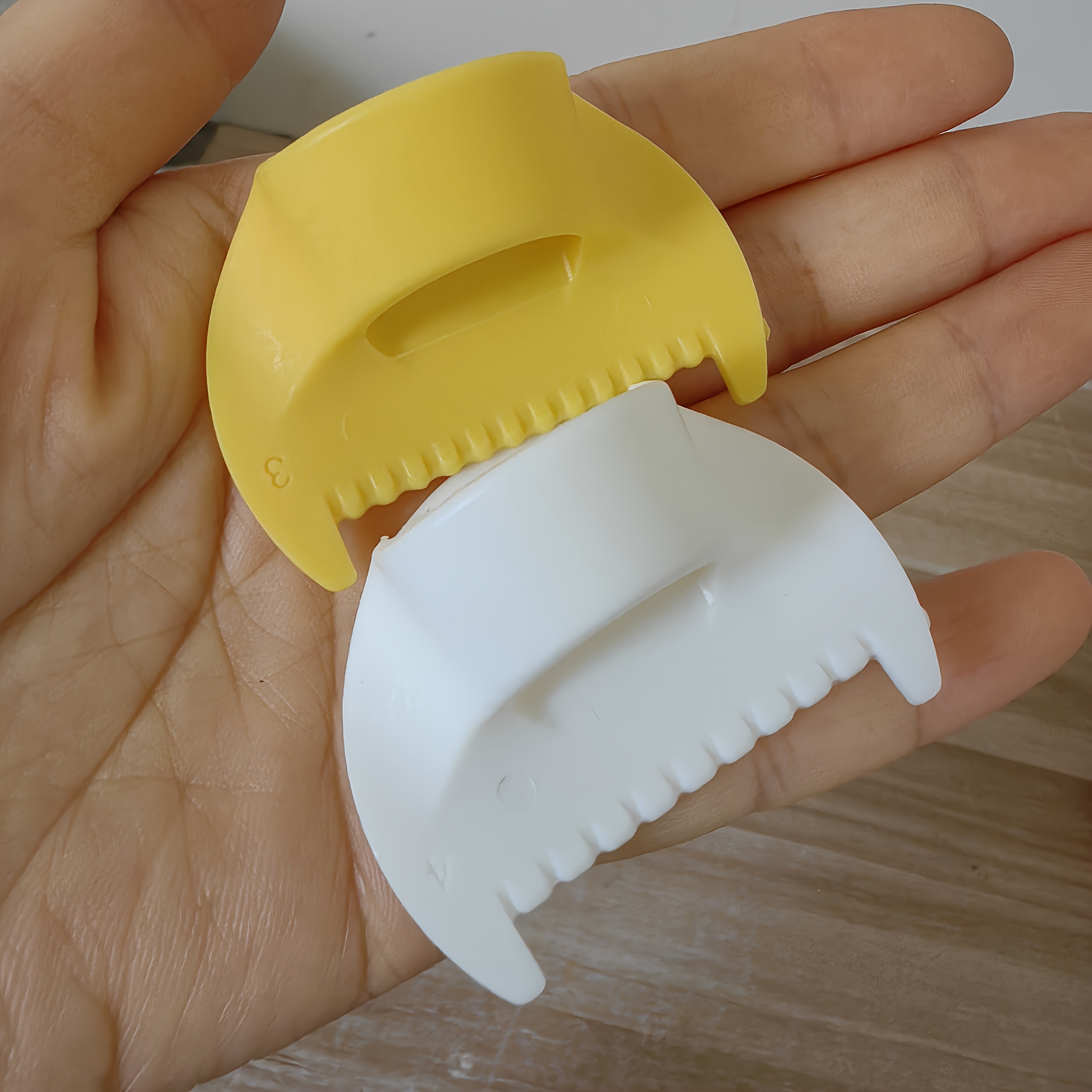 TEMU 2 Pezzi Accessori per Cucito a con Fermaglio per Bordi e Ditoio, Strumenti per Cucito