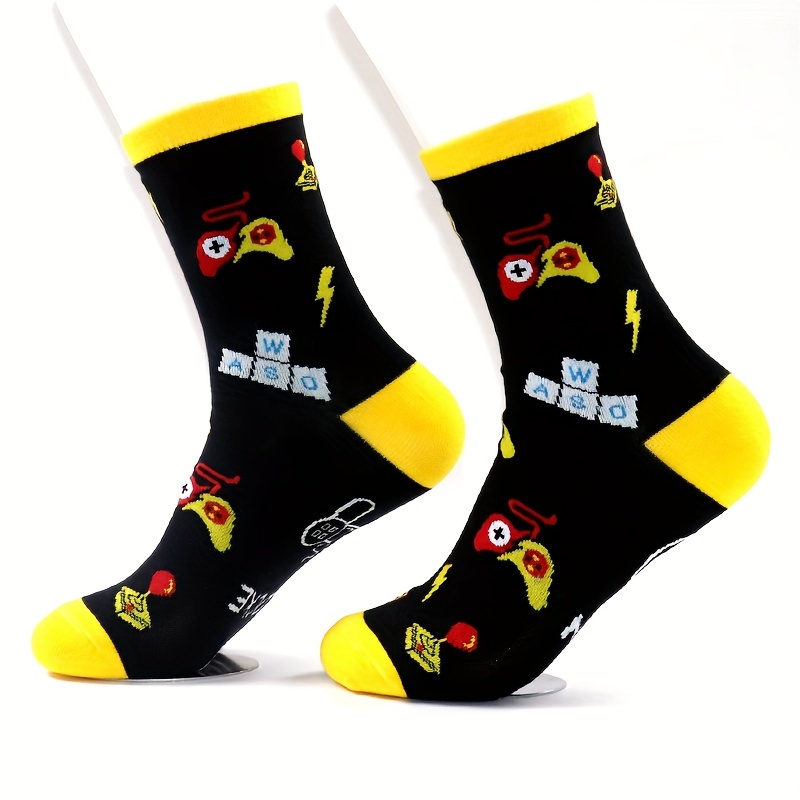 

1 Pair Of Unisex Cotton Fashion Novelty Socks, Funny Letter & Game Patterned Men Women Gift Socks, For Outdoor Wearing & All Seasons Wearing