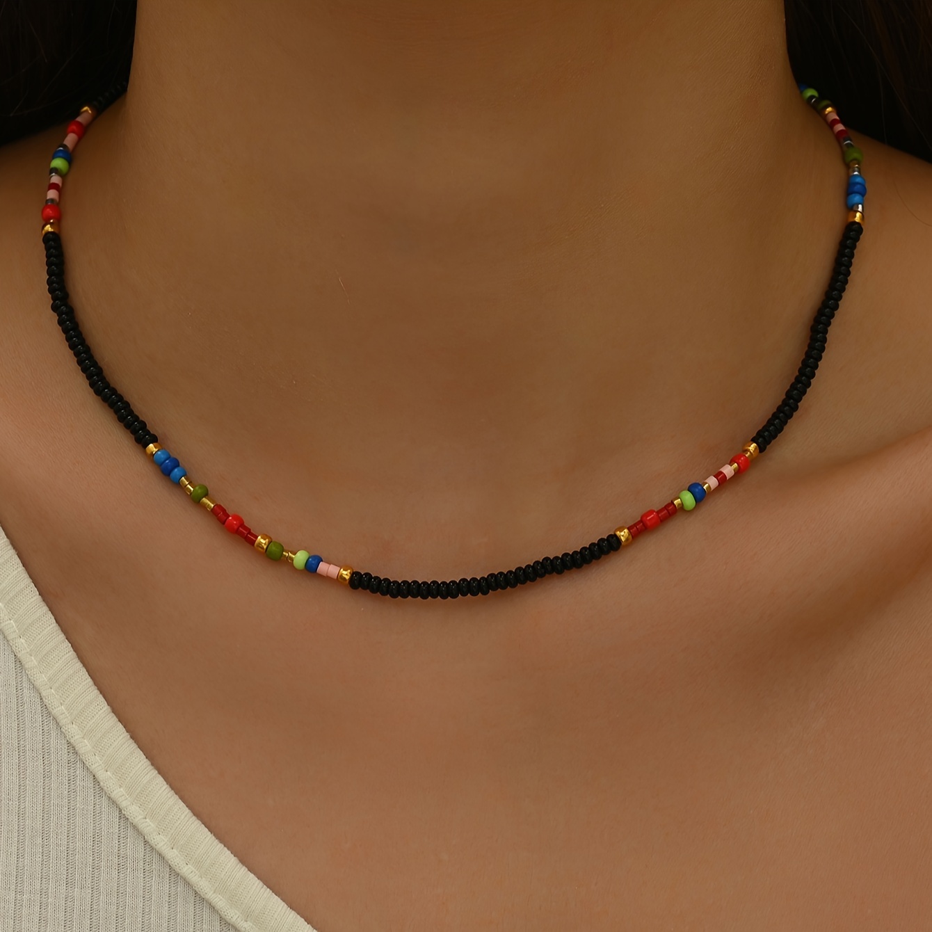 

Boho Chic Beaded Pendant Necklace: Perfect For Everyday Wear And Holiday Parties