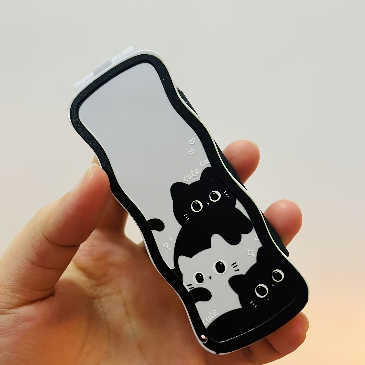 TEMU 1pc Portable Comb- A Compact Comb Designed For Kittens, With A Built-in Folding Comb And Air Cushion- A Portable Travel Makeup Mirror With An Adjustable Stand.