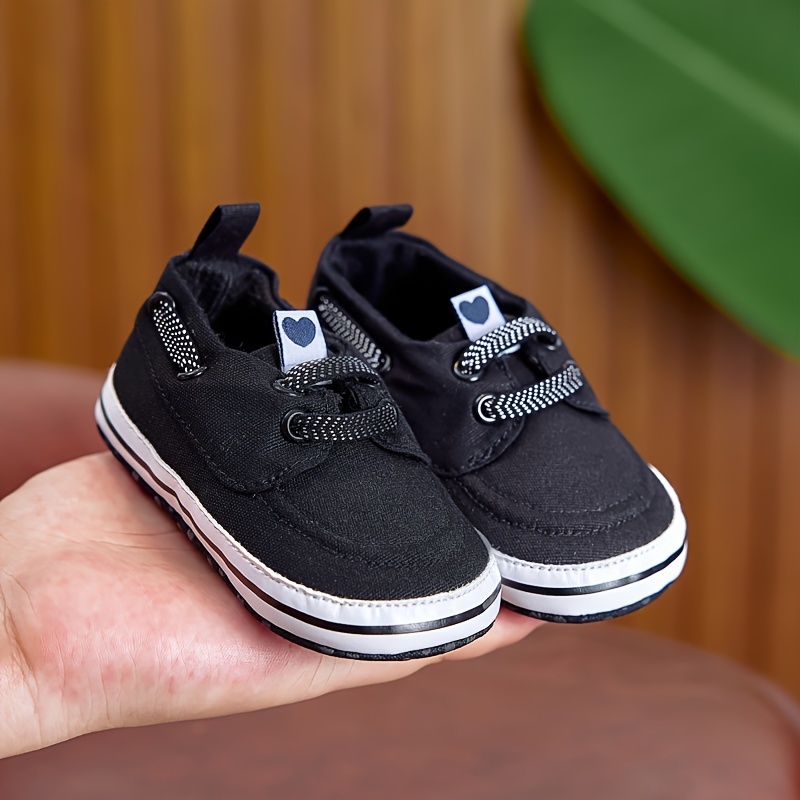 Casual Slip-On Canvas Footwear for Newborns 0-1 Year, Breathable First Walker Sneakers for Both Genders