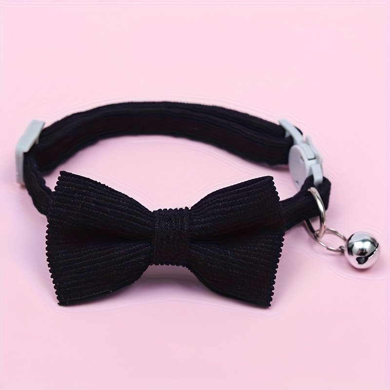a removable bow tie corduroy cat collar suitable for small cats with adjustable size Product details 3