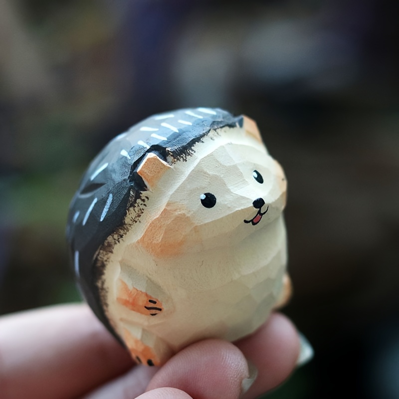 A Small Hedgehog Wood Carving Ornament - Different Styles. A Handmade Desktop Ornament And Home Decor Piece, Perfect For Holiday Decorations Such As Christmas, Halloween, And Thanksgiving