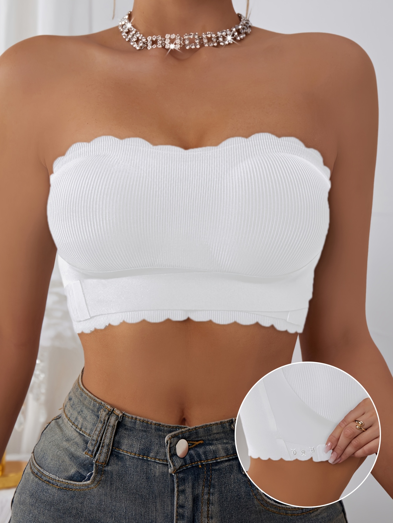 Stilingas bepetis push-up bandeau liemenėlė su išimamais įklotukais – be vielos, be vielinio