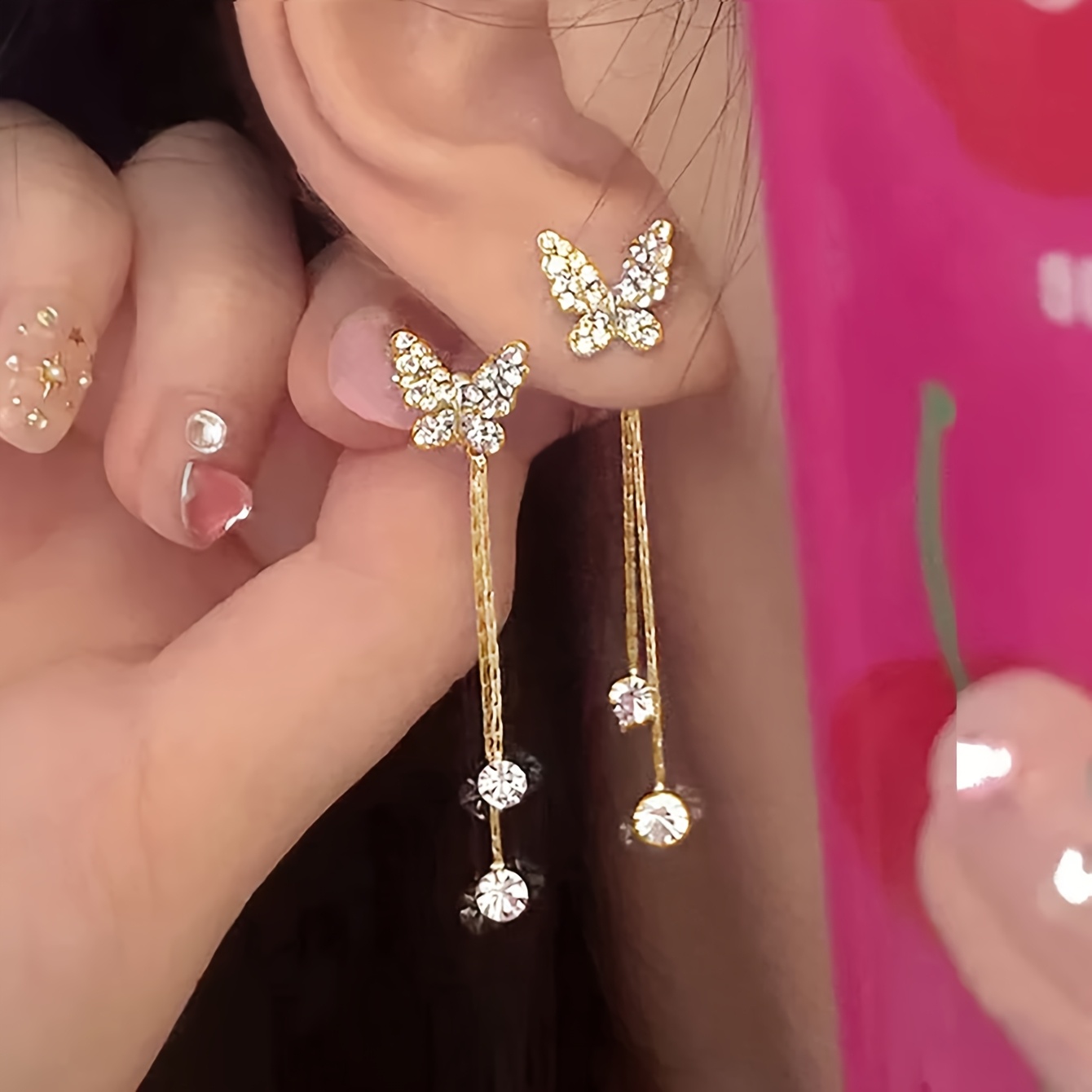 1 Pair Of Elegant Temperament, Light Luxury, And High-end Feel. Exquisite Tassel Artificial Glass Inlay In The Front And Rear Is Suitable For Women' Dates, Gatherings, And Wearing Holiday Gifts