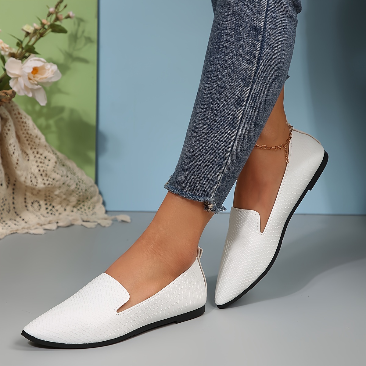 

Women's Solid Color Flat Shoes, Pointed Toe Slip On Shoes, Comfy Versatile Daily Wear Flats