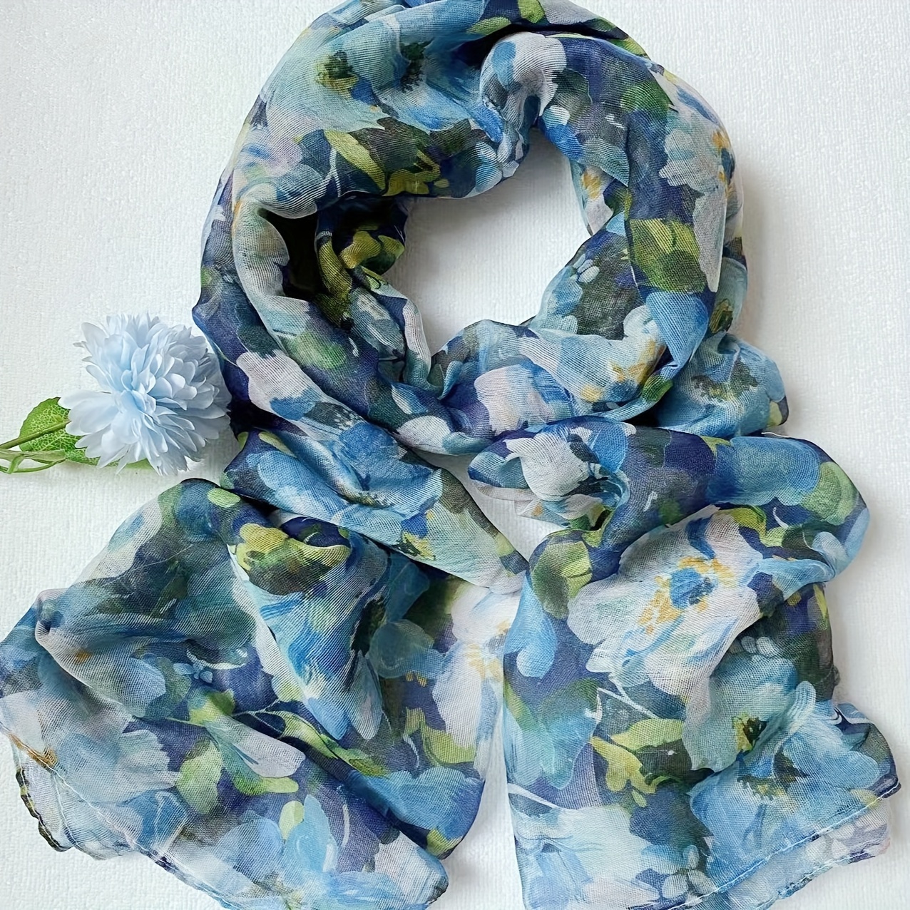 Image of Elegant Blue Floral Printed Polyester Scarf, 27.5x70cm, Women's Fashion Accessory, Non-elastic, Machine Washable, Decorative Shawl For Fall/winter Sweaters