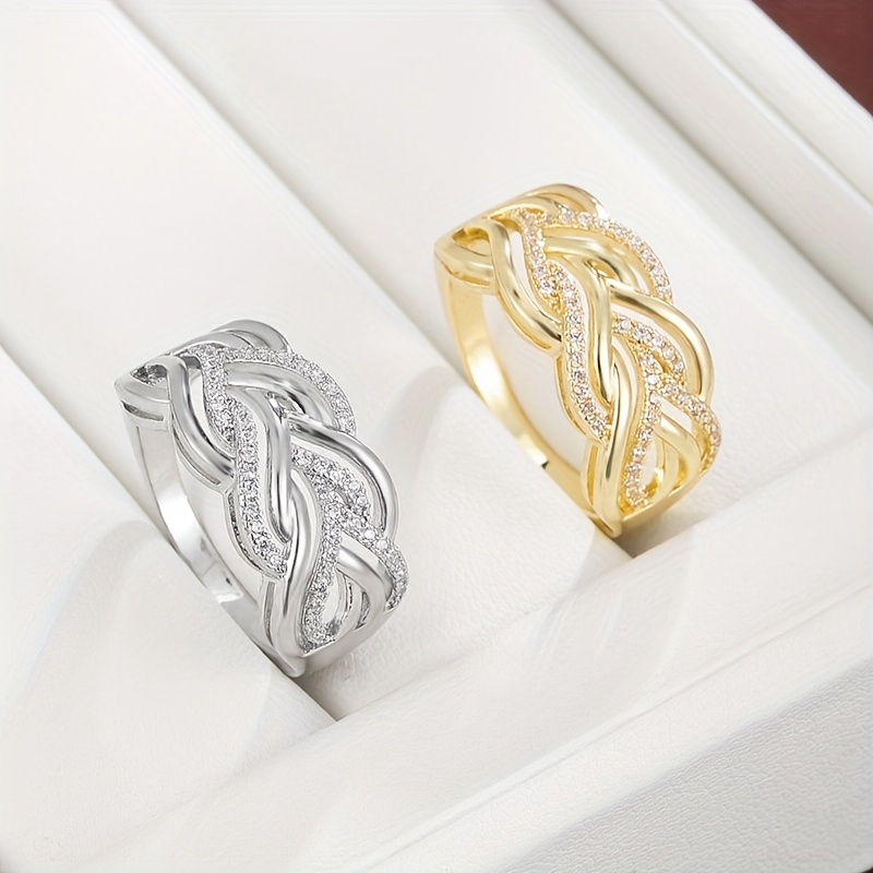 Classic Twist Set Synthetic Zirconia Women's Ring