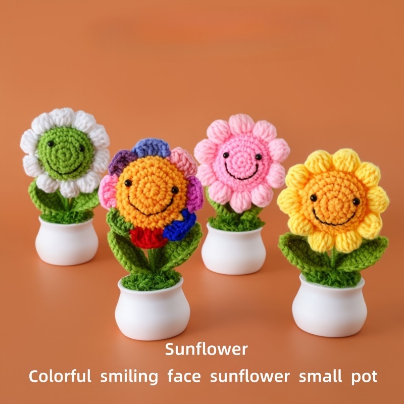 

A Field Camping Decoration 5 Crochet Sunflower Small Potted Teachers' Day Gift Simulation Flower