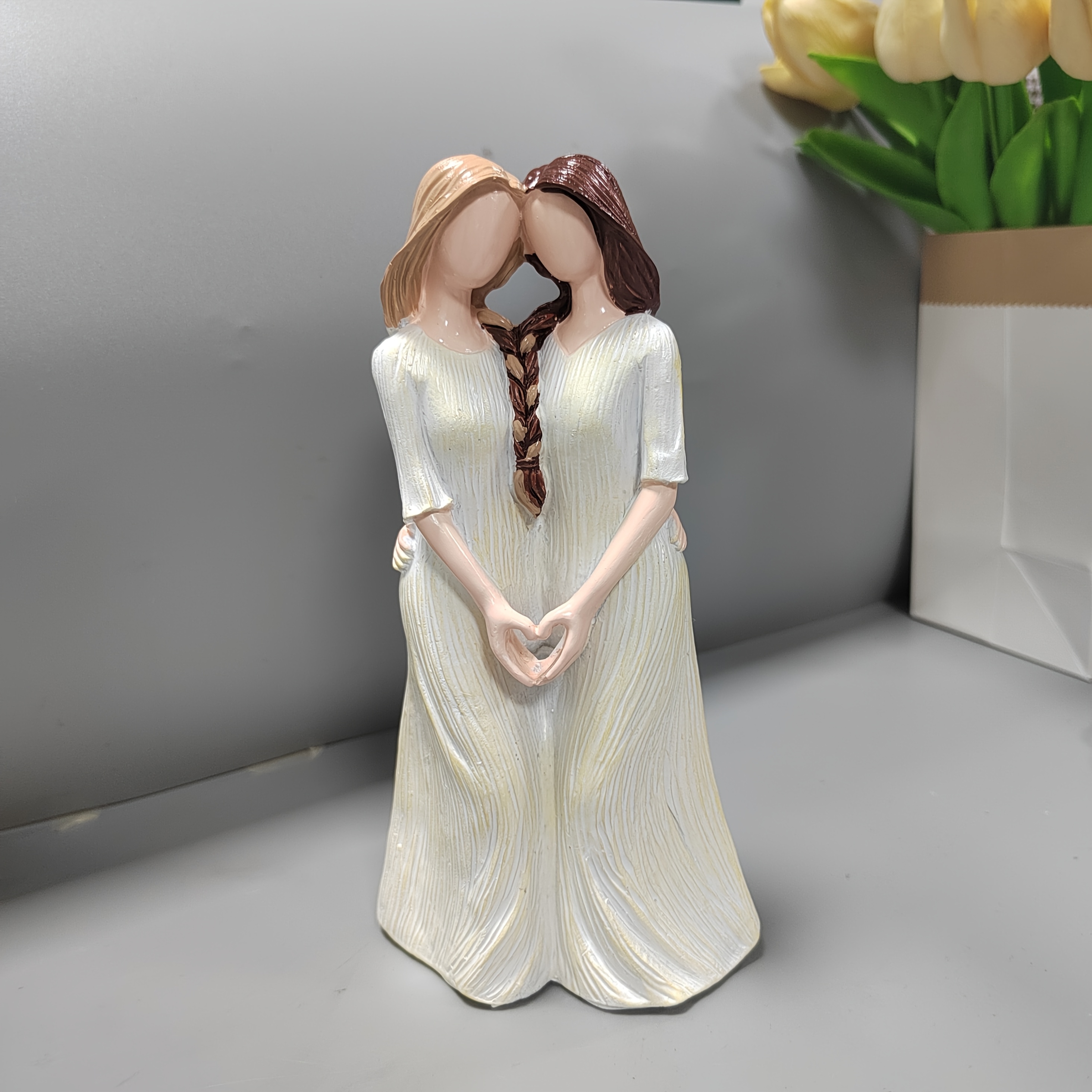 Sisterly Statue - Hand-painted Resin Sculpture, Decor, Perfect Gift For Sisters, , Family, Mother's Day, Christmas - Decorative Non-electric Ornament For Living Room, Office Desk