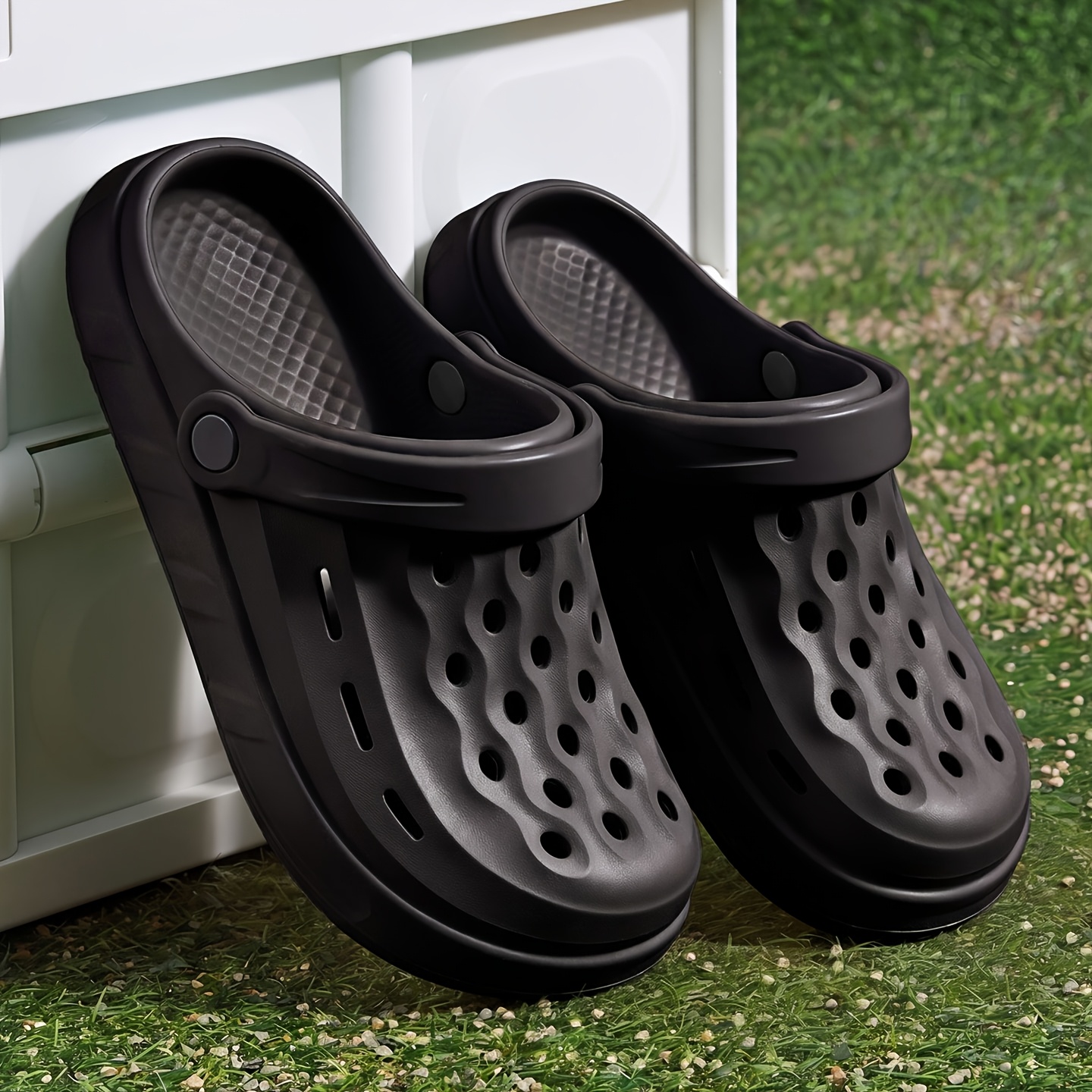 TEMU Women's Striped Beach Clogs, Men's And Women's Indoor Slippers, Flat Outdoor Portable Clogs, New Comfortable Shoes Sandals, Women Shoes
