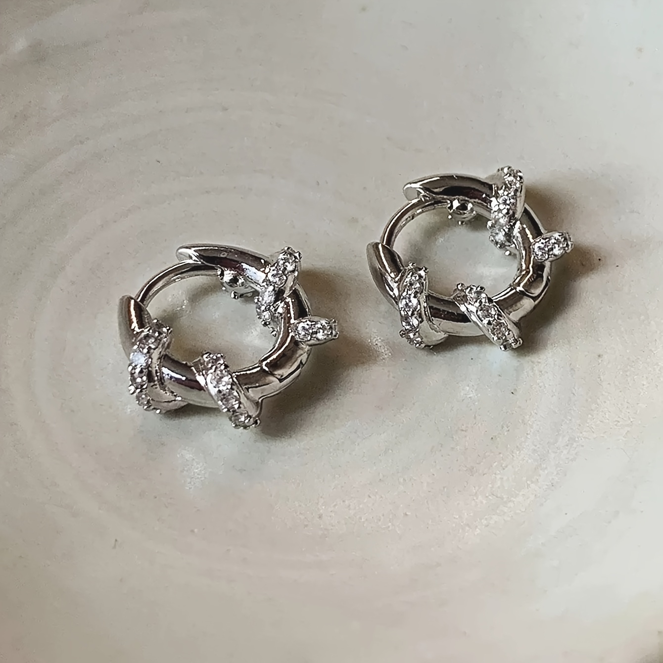Image of 1 Pair Of Fashionable, Easy, And High-end Design Inlaid With Artificial Zirconia, Elegant And Suitable For Daily Leisure Parties, Copper Women's Ear Hoops