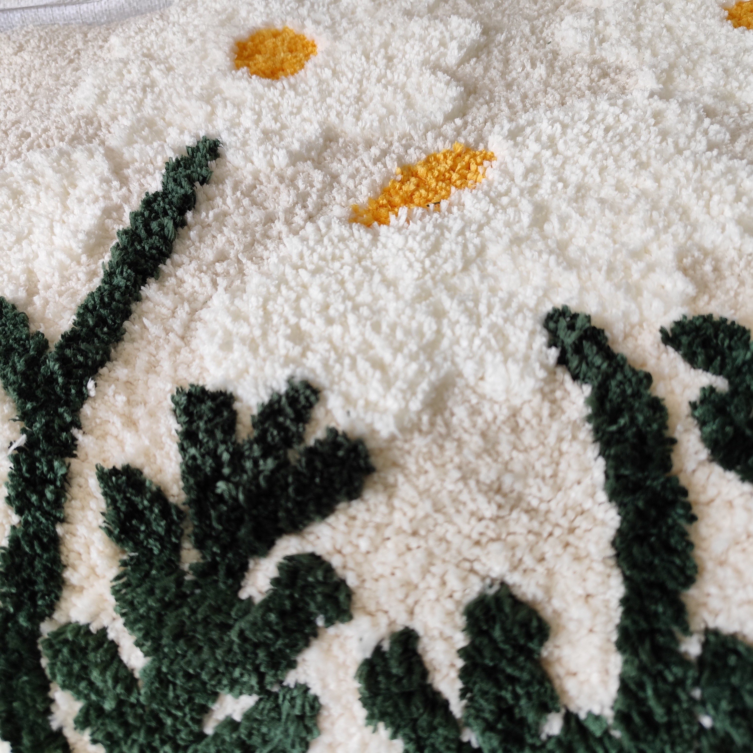 1pc ultra soft plush fabric flower shaped bath mat with non slip tpr backing polyester super absorbent rectangular bathroom rug 3d high low texture machine washable home decor bathtub carpet Product details 8