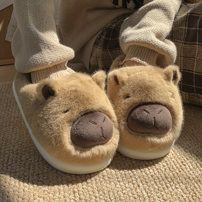 

Pantoufles en Peluche Capybara Confortables pour Femmes - de Dessin Mignon, Semelle EVA Antidérapante, Chaussures d'Intérieur Chaudes