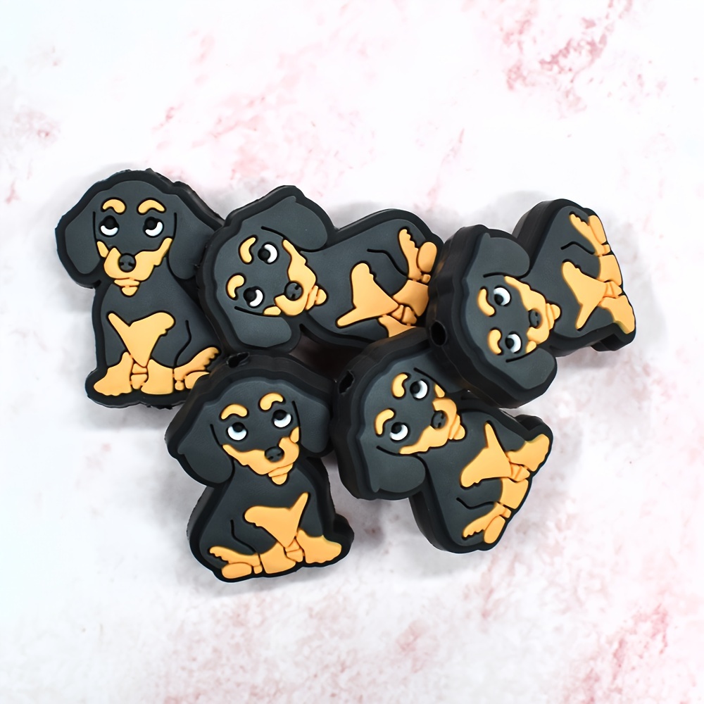 Image of Set Of 5 Soft Plastic Beads Shaped Like , Perfect For Jewelry Projects Such As Bracelets, Necklaces, And Bag Chains. Ideal For Handmade Crafts And Party Favors, Note That No Pen Is Included