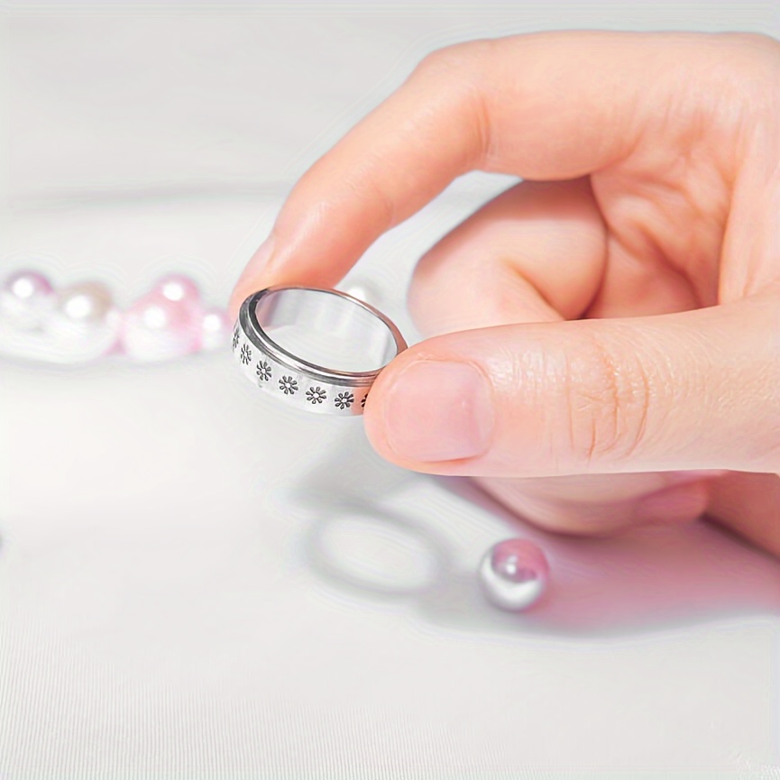 1 stylish womens ring elegant floral spinner ring stainless steel rotating jewelry for daily wear parties vacations birthdays meditation yoga anniversaries more Product details 7