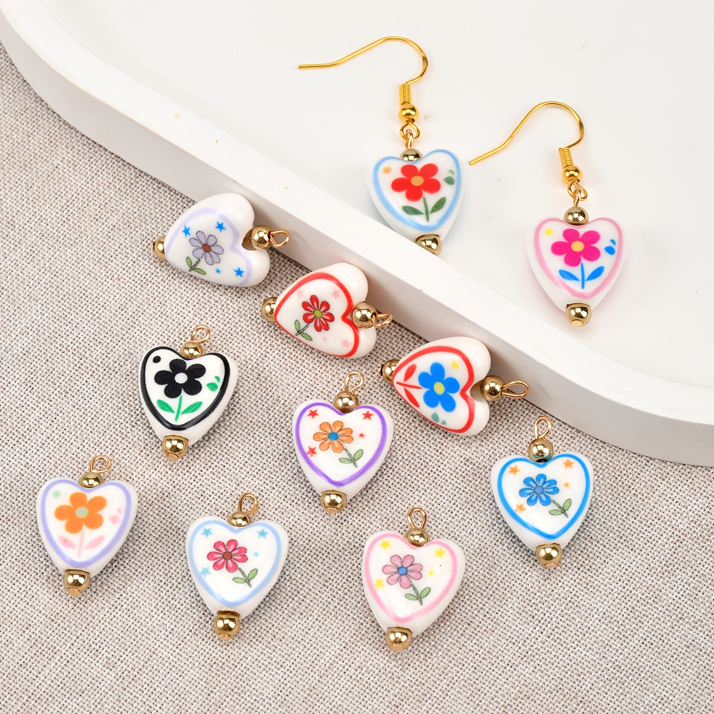 5pcs Random Color Double-Sided Floral Heart-Shaped Ceramic Pendants