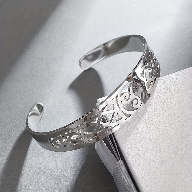 Women's Retro Celtic Knot Design Stainless Steel Open Bangle