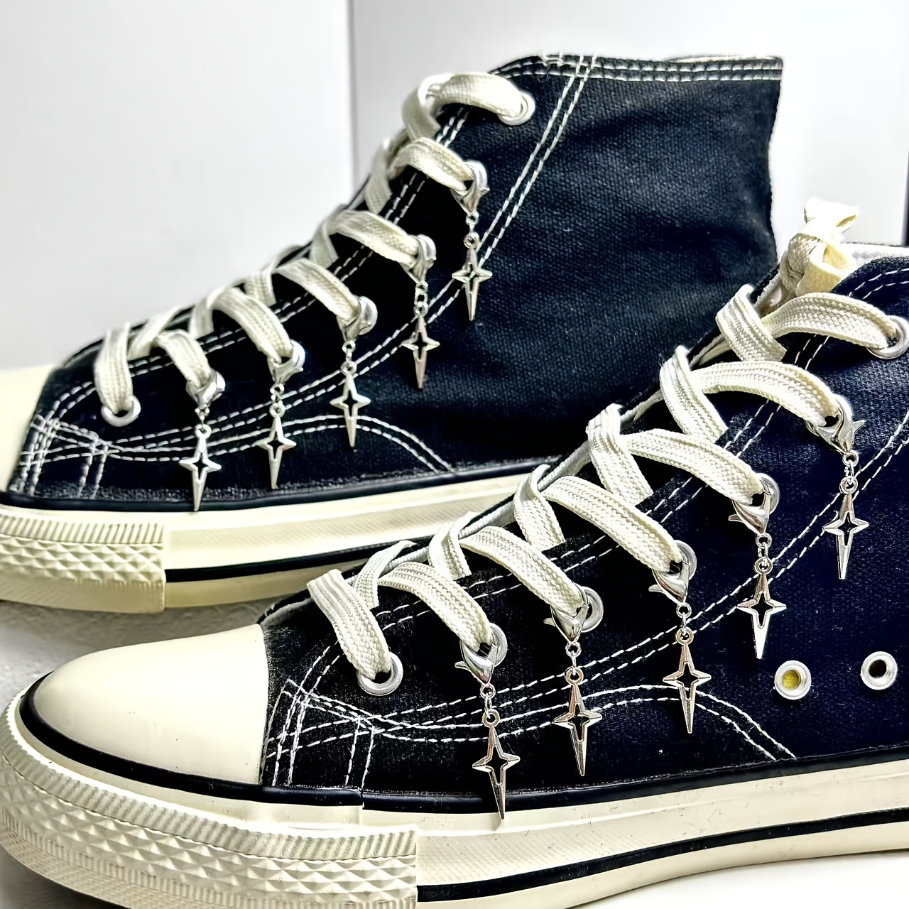 TEMU 5/10pcs Breloques Étoile pour Chaussures, Décoration de Bottes de Basketball, Idéal pour Noël, Thanksgiving, la Rentrée Scolaire, etc., Cadeaux