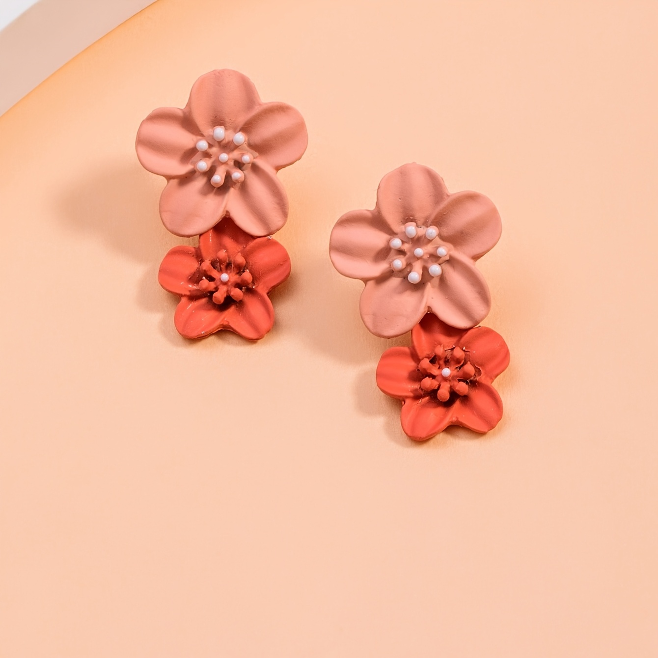 Women's Sweet Floral Stud Earrings, Light Luxury