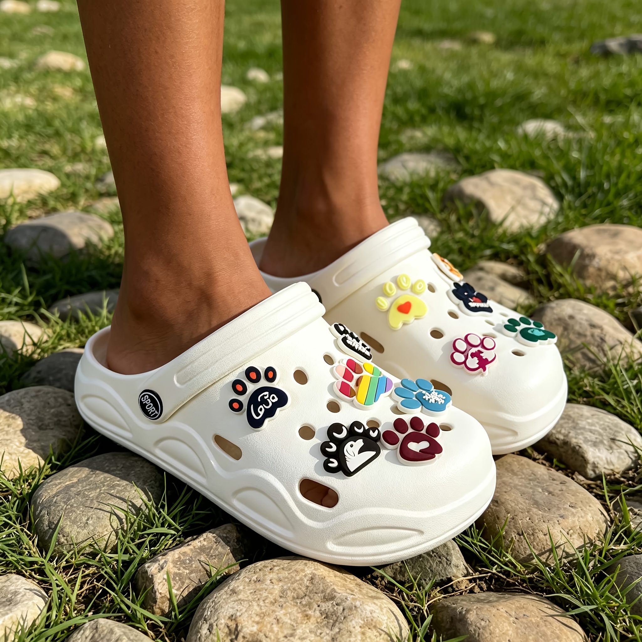 TEMU Women's Summer Fashion Casual Flat Hole-punch Shoes, Vacation Shoes, Free To Change Additions, Comfortable Slip-on. 13pcs Dog Additions In