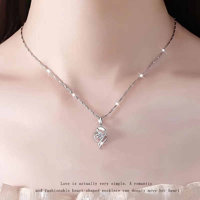 

925 Sterling Silver 0.5 Carat Moissanite Exquisite Necklace Elegant Versatile Daily Wedding Party Banquet Wear Jewelry, Birthday Anniversary Gifts For Women With Gift Box