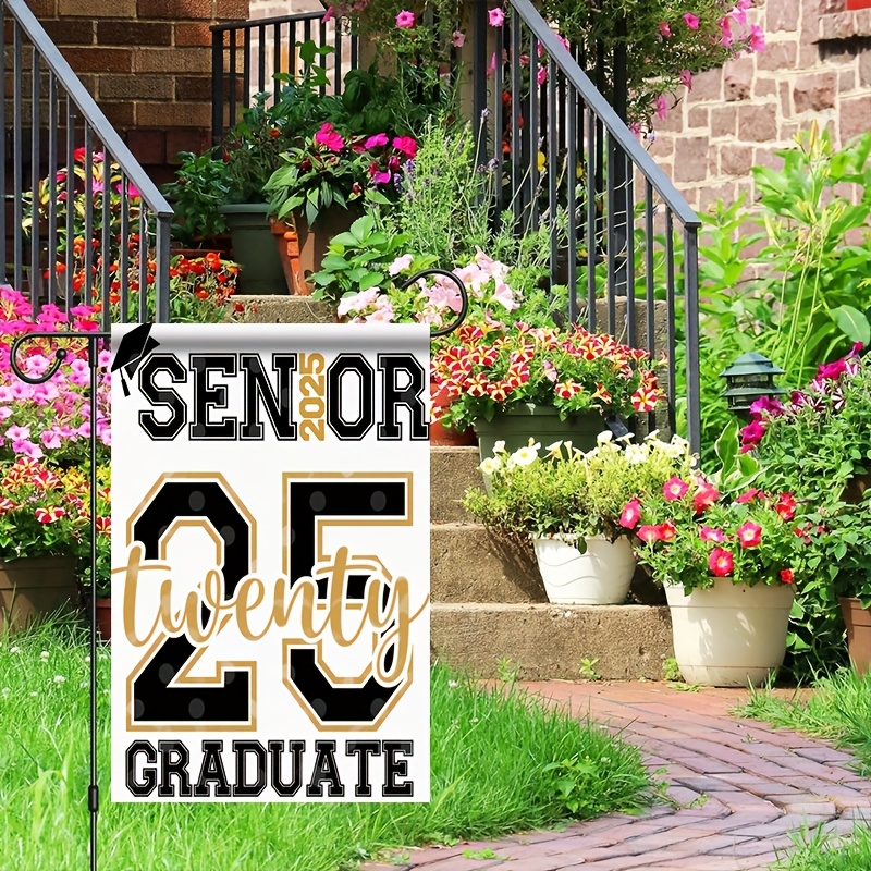 

2025 Graduation Flag - Vibrant Golden & Black , Polyester, Ideal For Outdoor Celebrations & Home Decor, No Power Required, Graduation Party Decorations