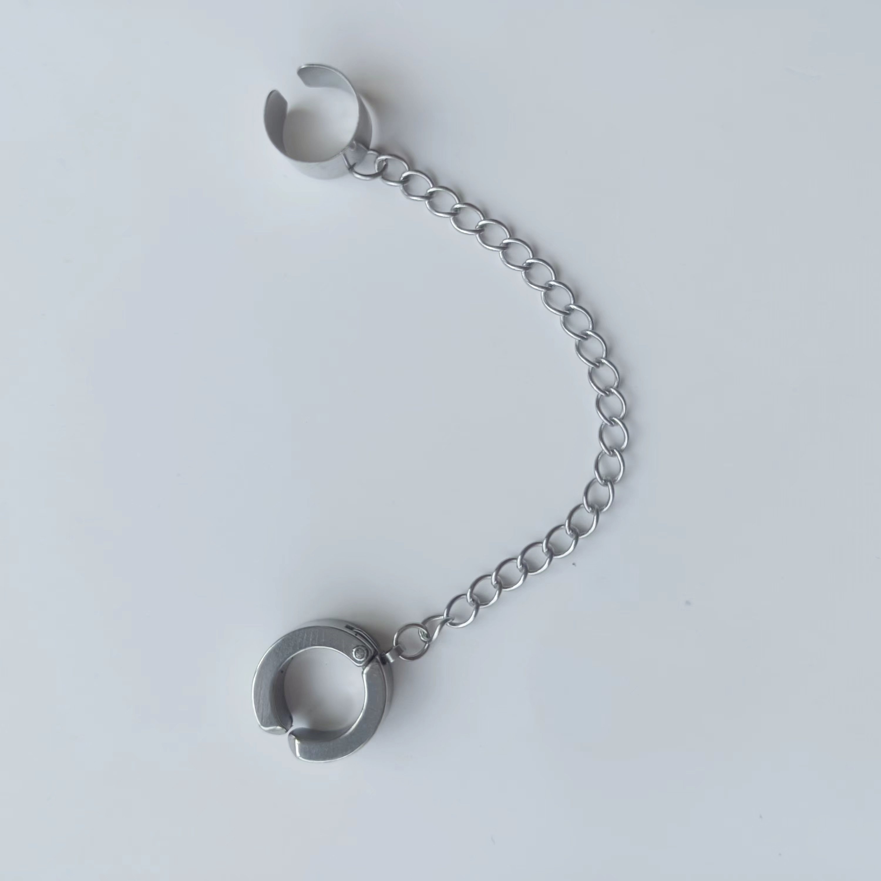 Chic Retro Chain Ear Clip - No Piercing Required, Stainless Steel, Casual Attire &