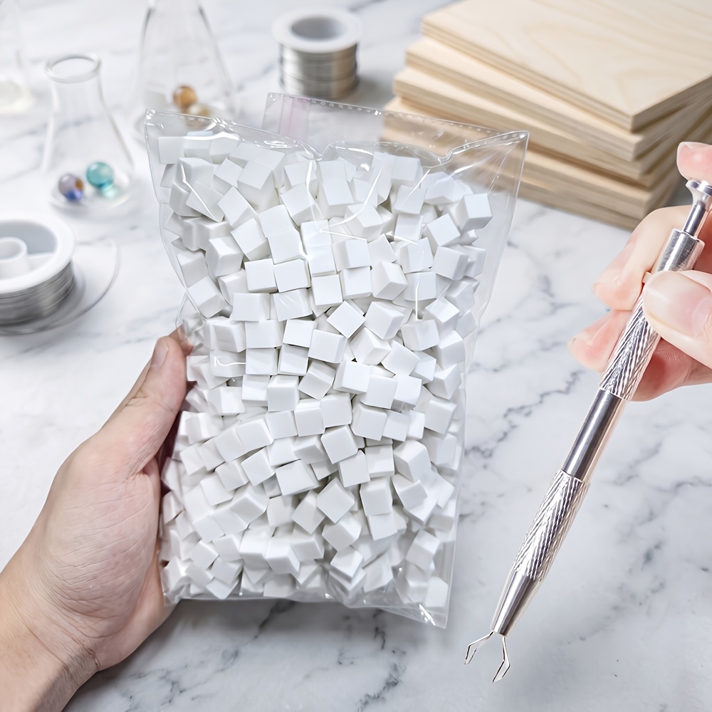 101pcs Nail Art Sponge Claw Clamp Set