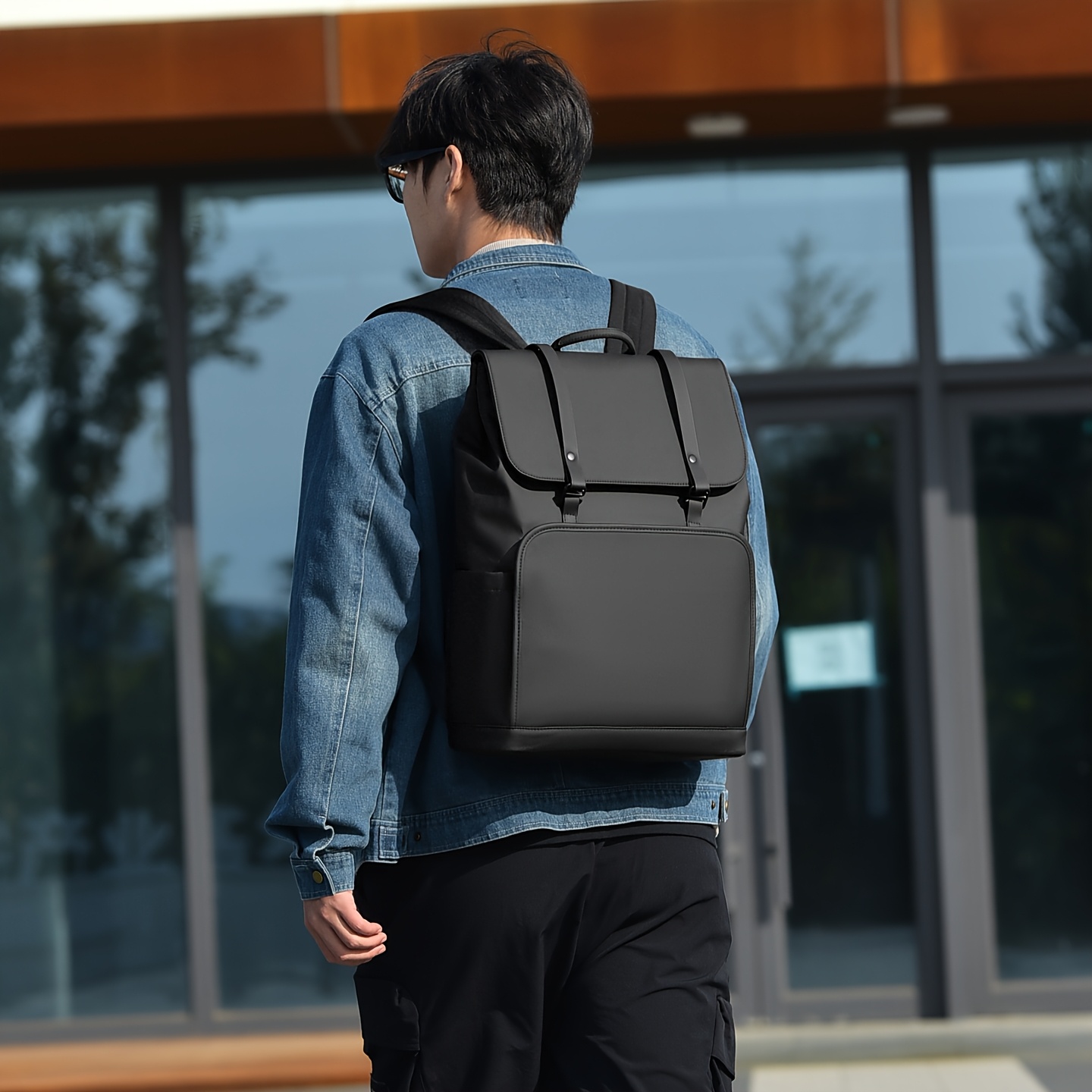 New Casual Backpack for Men and Women, Laptop Double Shoulder Bag, Versatile and Stylish, High-Appearance Student School Bag, Black Commuter Backpack
